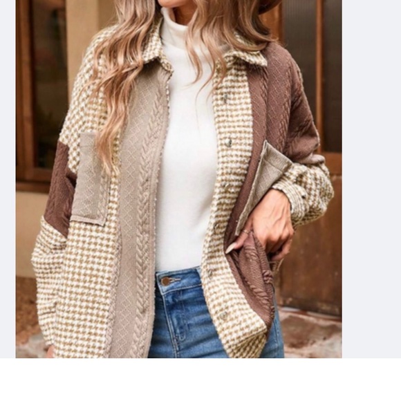 New button down  long sleeve jacket - Picture 3 of 4